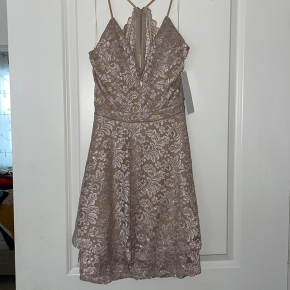 Gold lace shimmer party dress by Honey and Rosie NWT - Picture 1 of 4